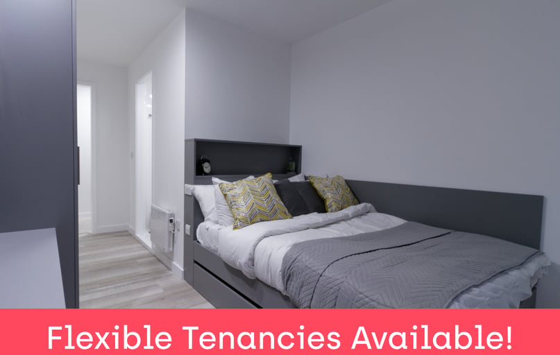 Classic En Suite, Oldway Centre, 39 High Street, City Centre, Swansea - Image 1